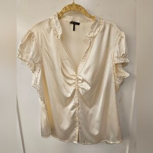 NWOT - Daisy Fuentes Polyester Satin Stretch Cream Blouse - Size 1X